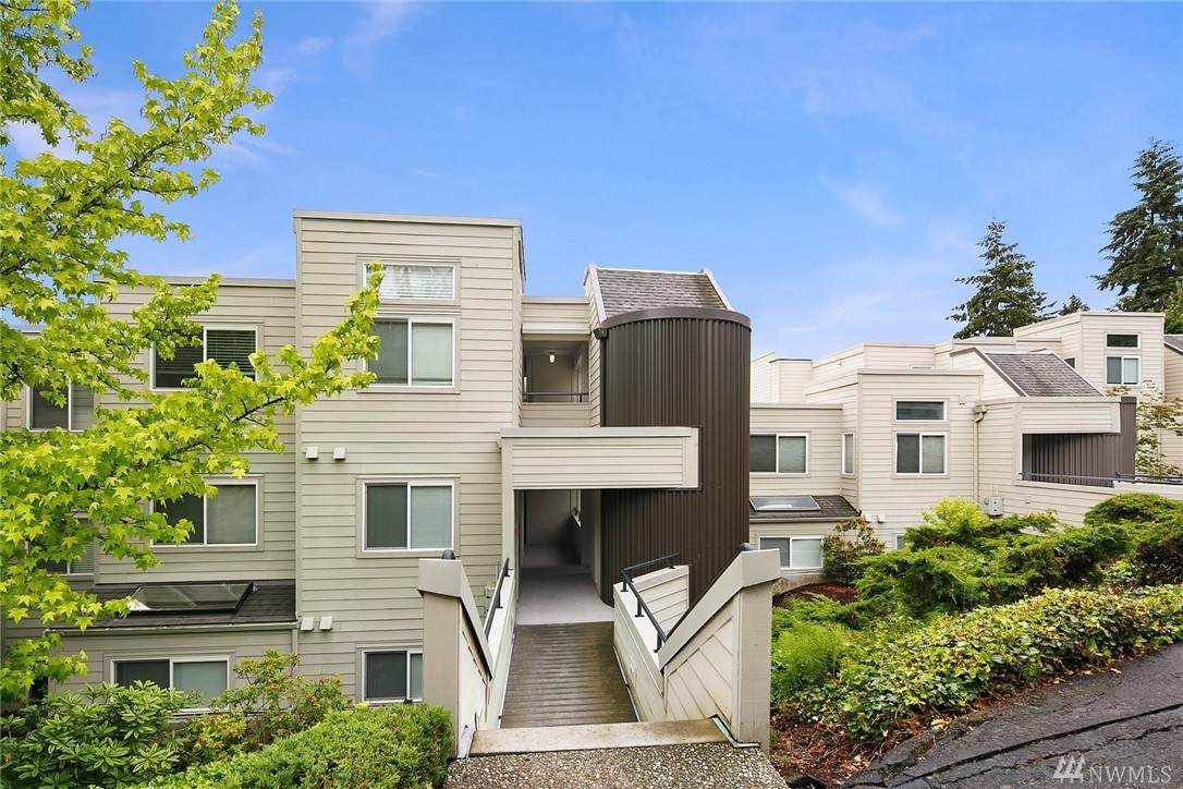 7407 Old Redmond Road - Photo 1