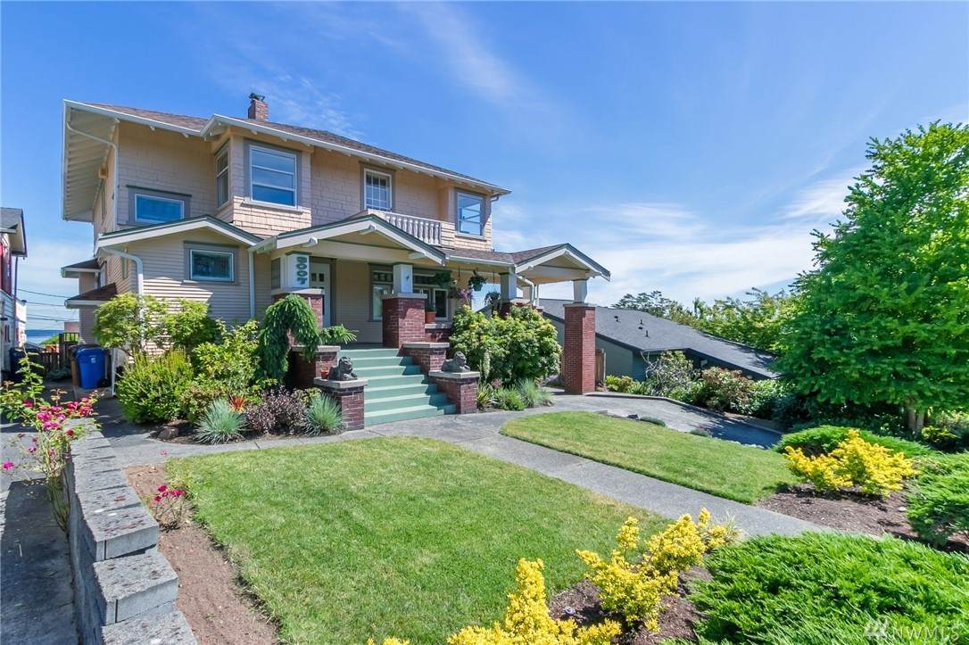 3007 30th Street - Photo 1