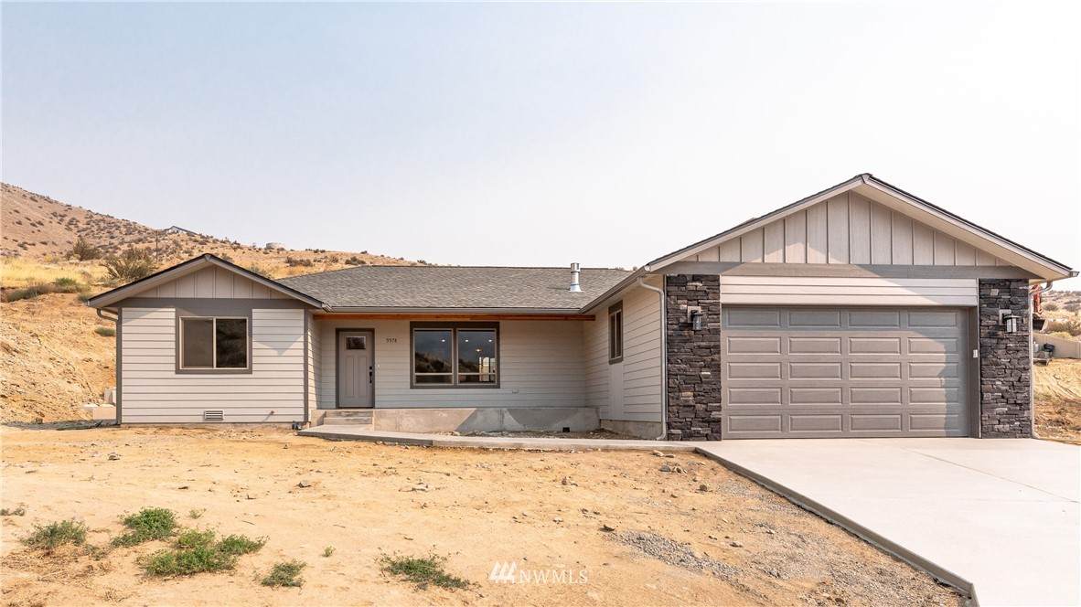 9978 Saska Way - Photo 1