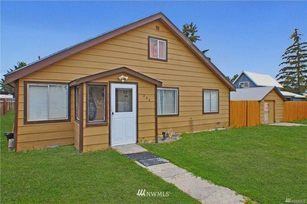 208 Walnut Street - Photo 1