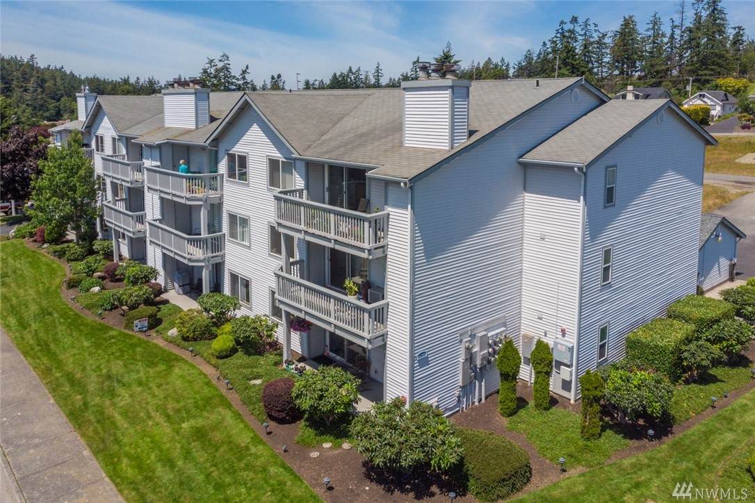 1510 Skyline Way - Photo 1