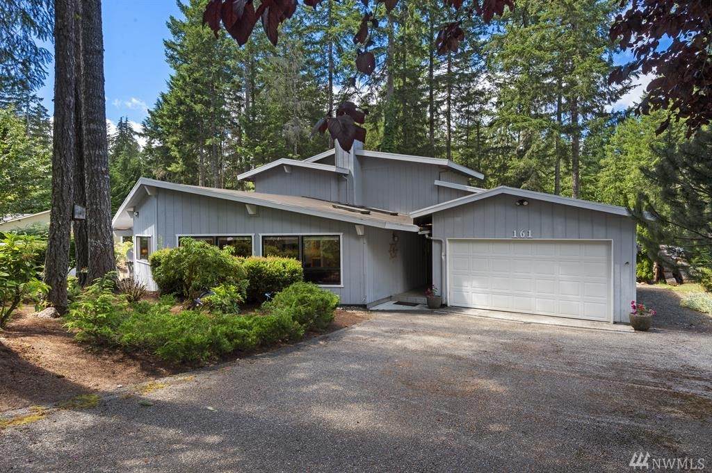 161 Country Club Drive - Photo 1