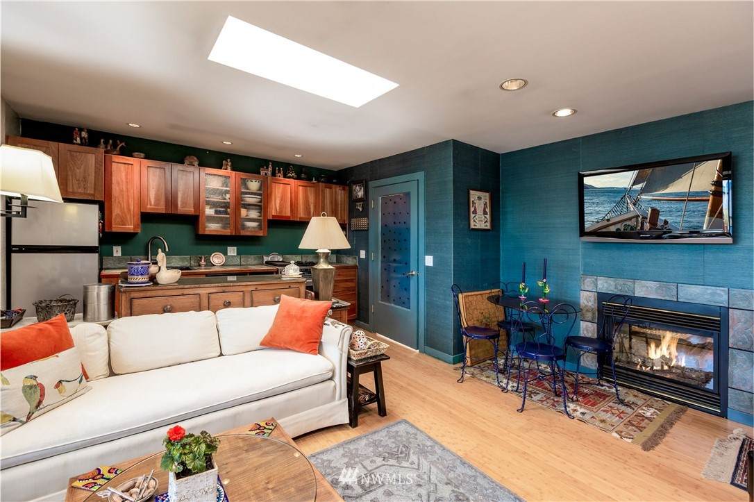 310 Spring Street - Photo 1