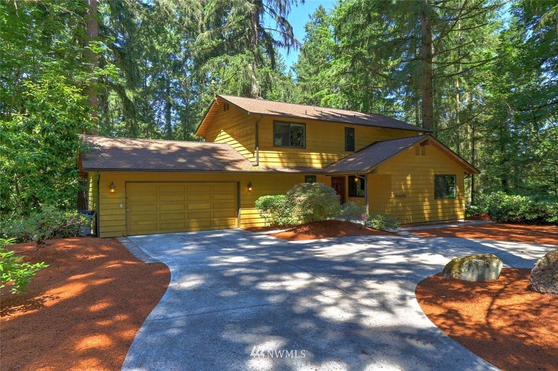15624 Newport Way - Photo 1