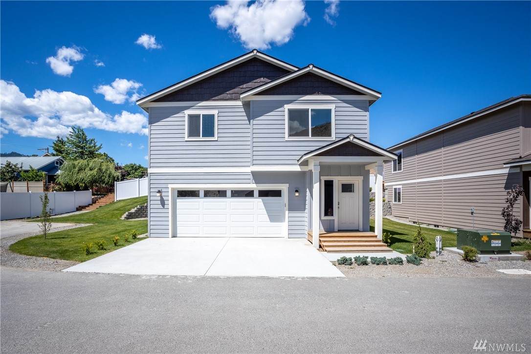 400 Riverside Meadow - Photo 1