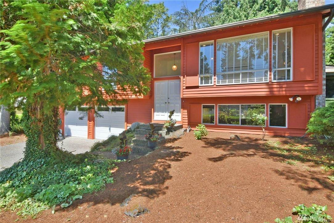8112 121st Street - Photo 1