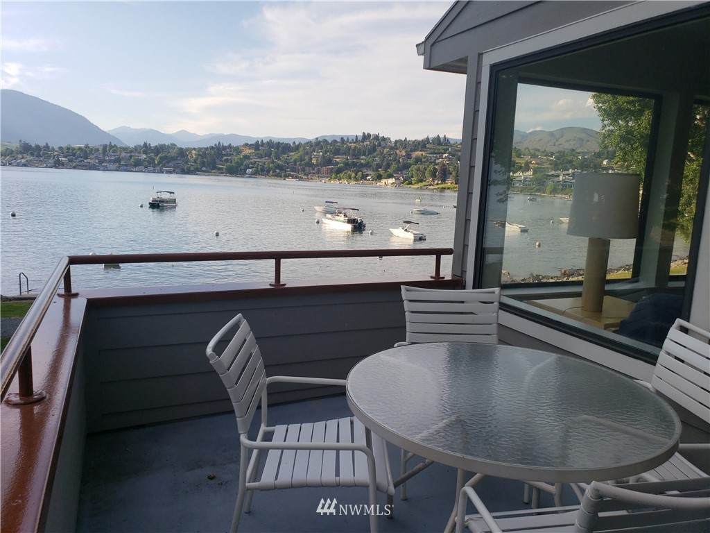 1 Beach 562-H - Photo 1
