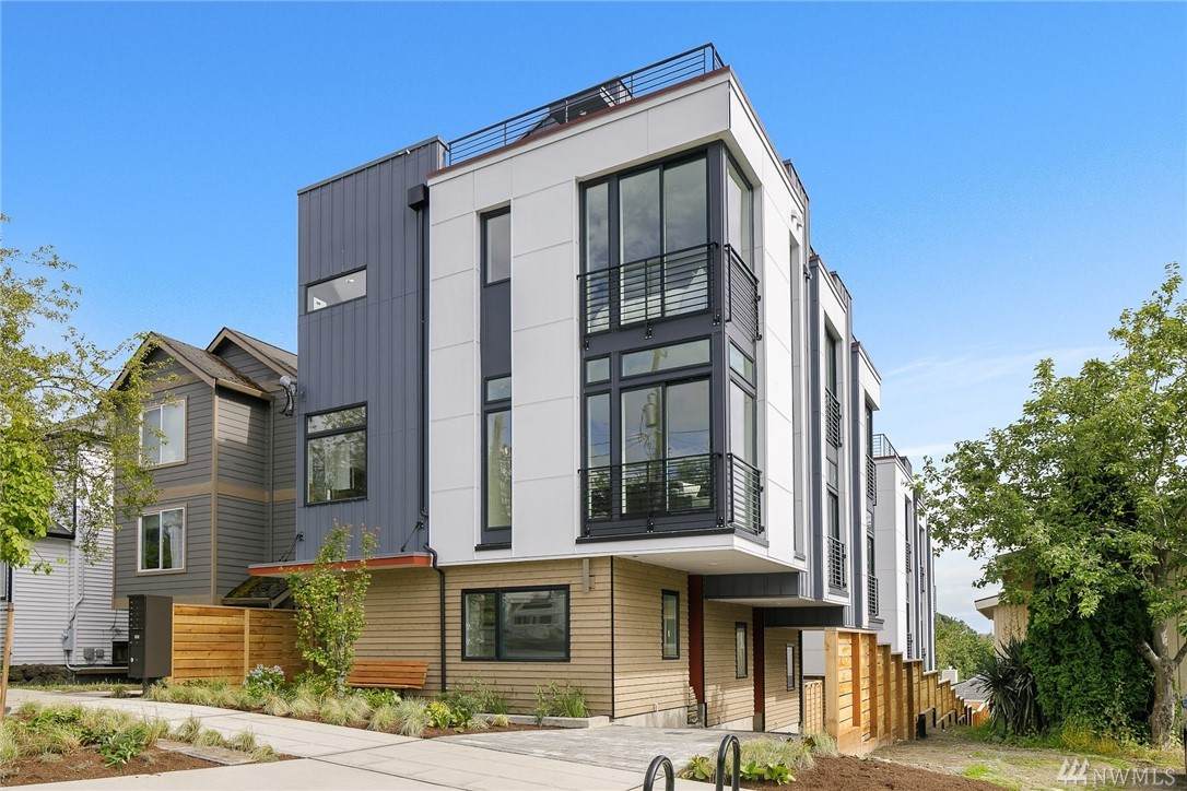 2723 Norman Street - Photo 1