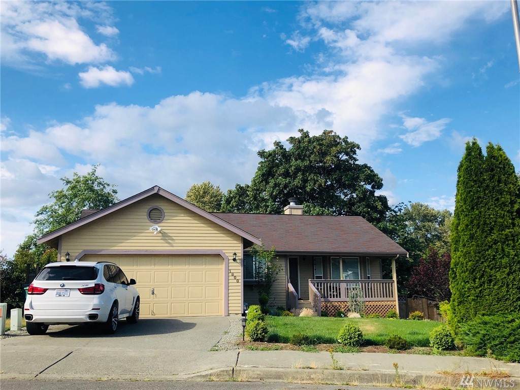 1800 Burnett Avenue - Photo 1