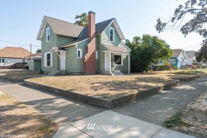 260 Chestnut Street - Photo 1
