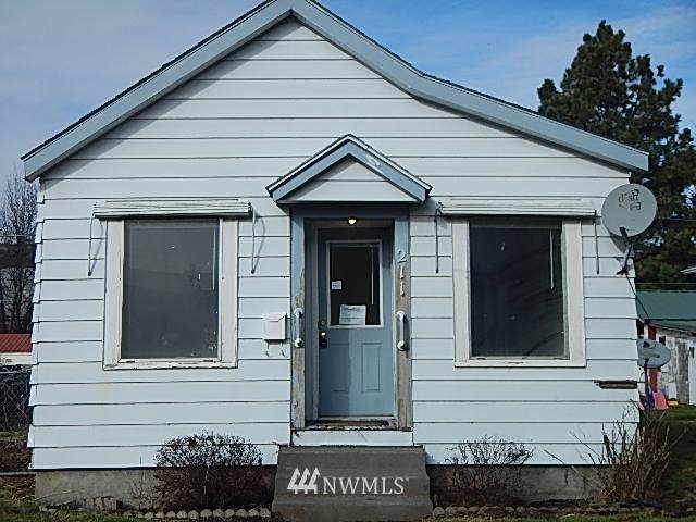 211 Commercial Avenue - Photo 1