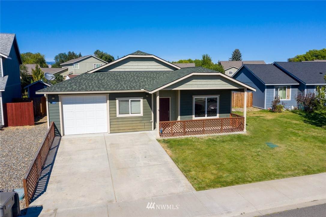 2007 Peakview Drive - Photo 1