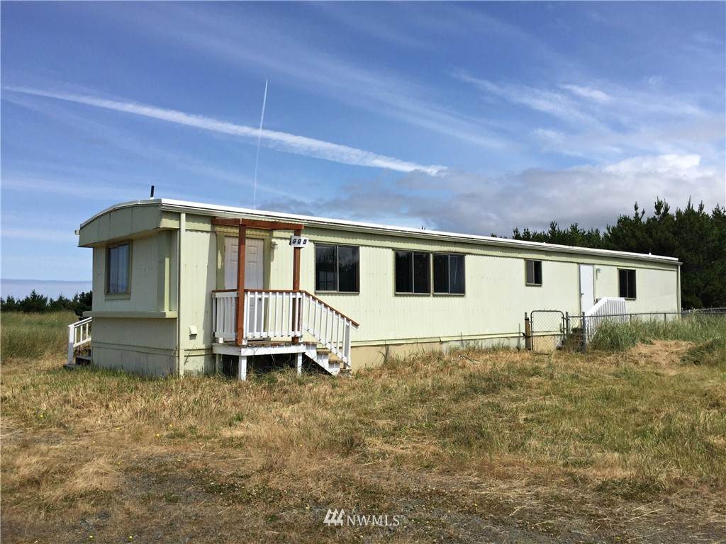 903 227th Lane - Photo 1