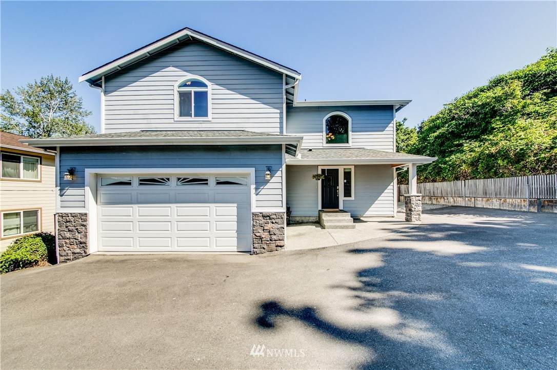 1102 9th Avenue - Photo 1