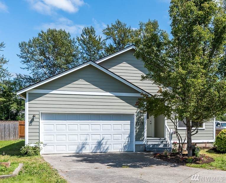 1213 Oak Place - Photo 1