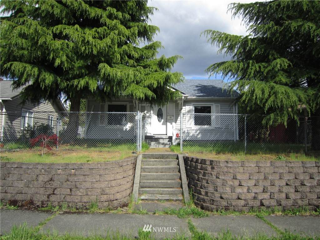 4135 Sheridan Avenue - Photo 1