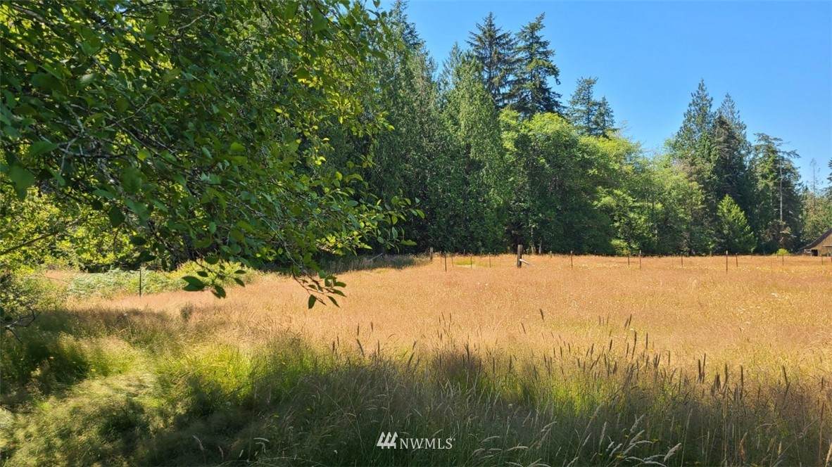 140 Heise Road - Photo 1