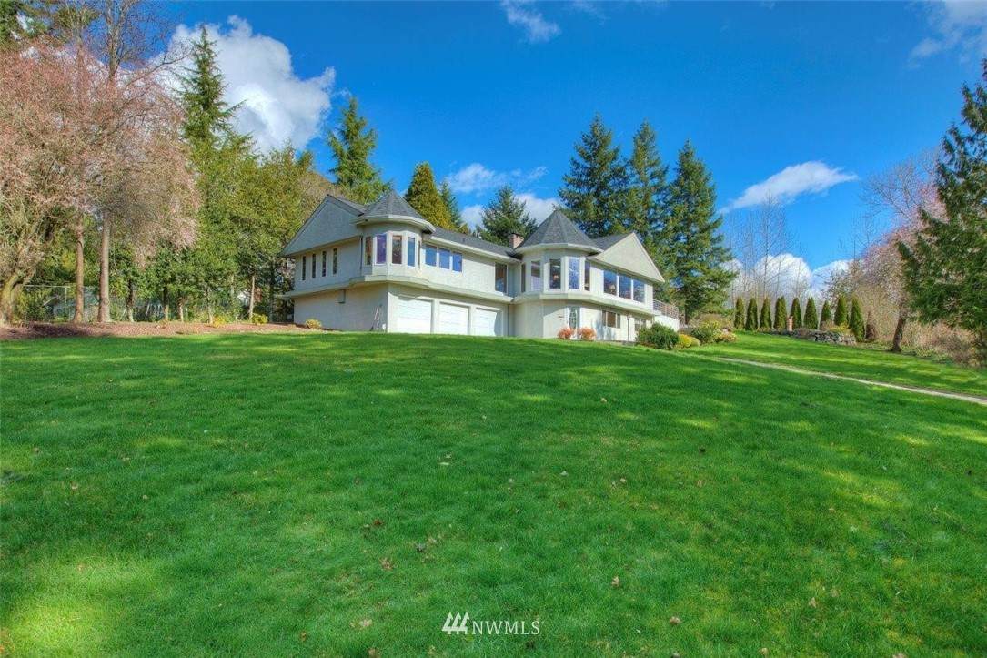 706 5th Avenue - Photo 1