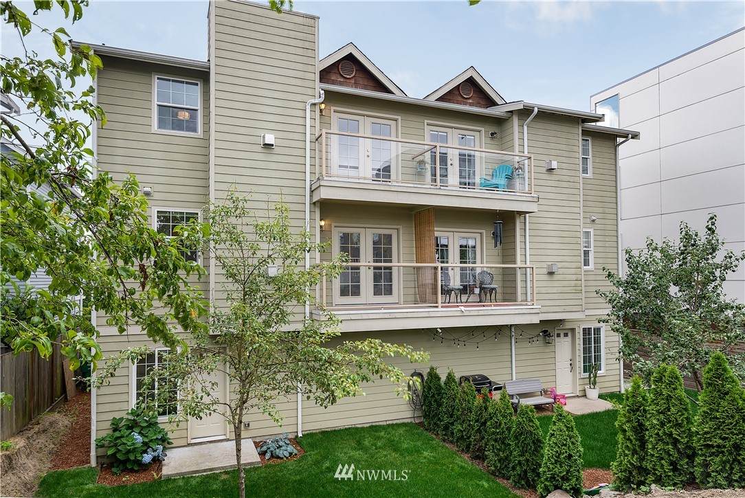 3242 Edmunds Street - Photo 1