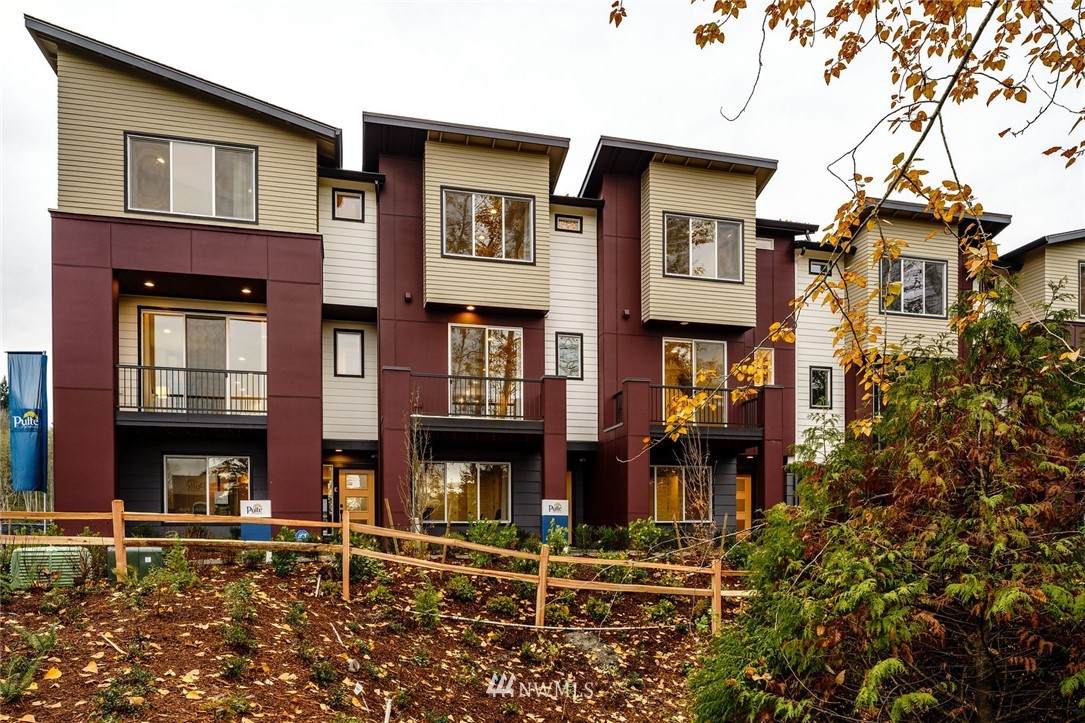 612 237th Street - Photo 1