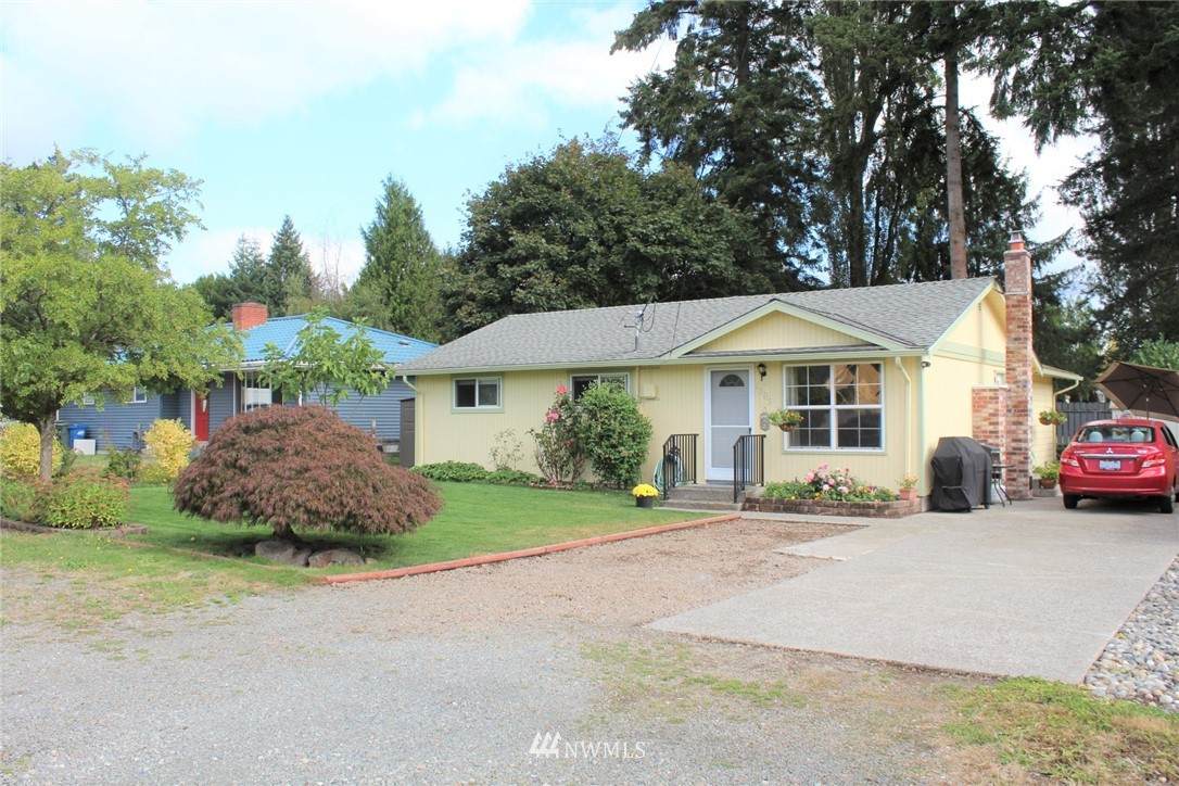 1005 Cole Avenue - Photo 1