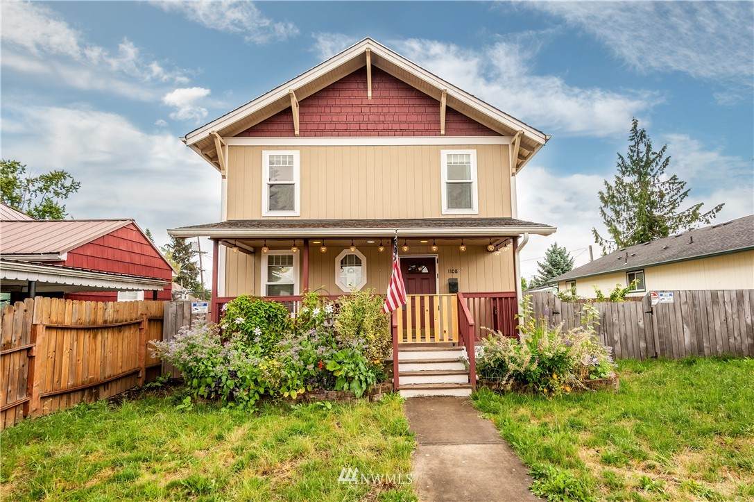1108 G Street - Photo 1