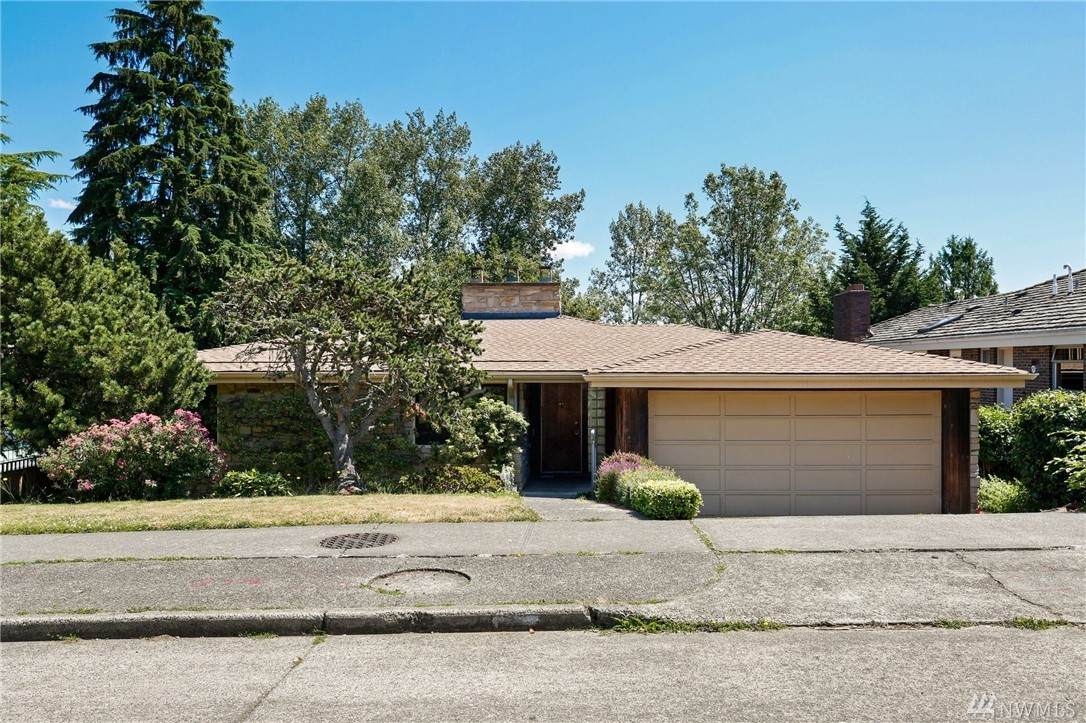 5239 Pullman Avenue - Photo 1