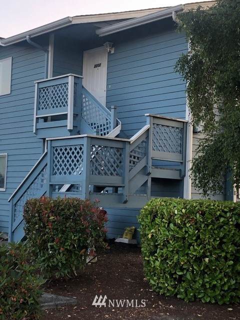 651 Ellis Way - Photo 1