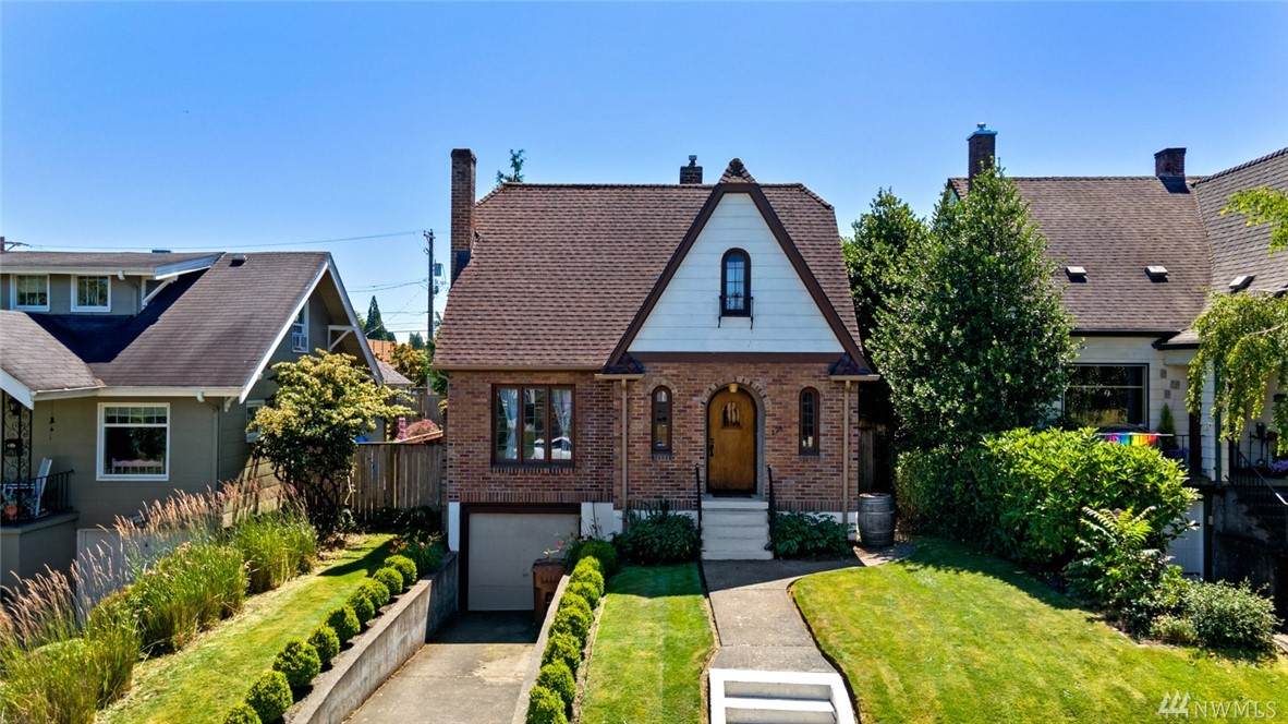 224 55th St - Photo 1