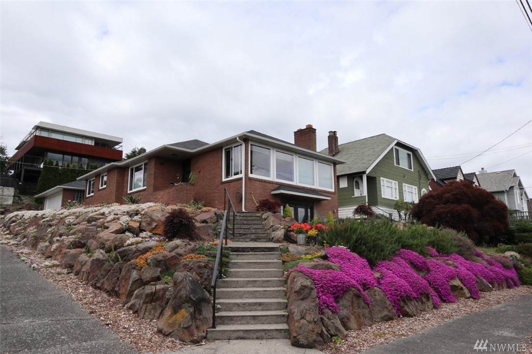 2757 36th Ave - Photo 1