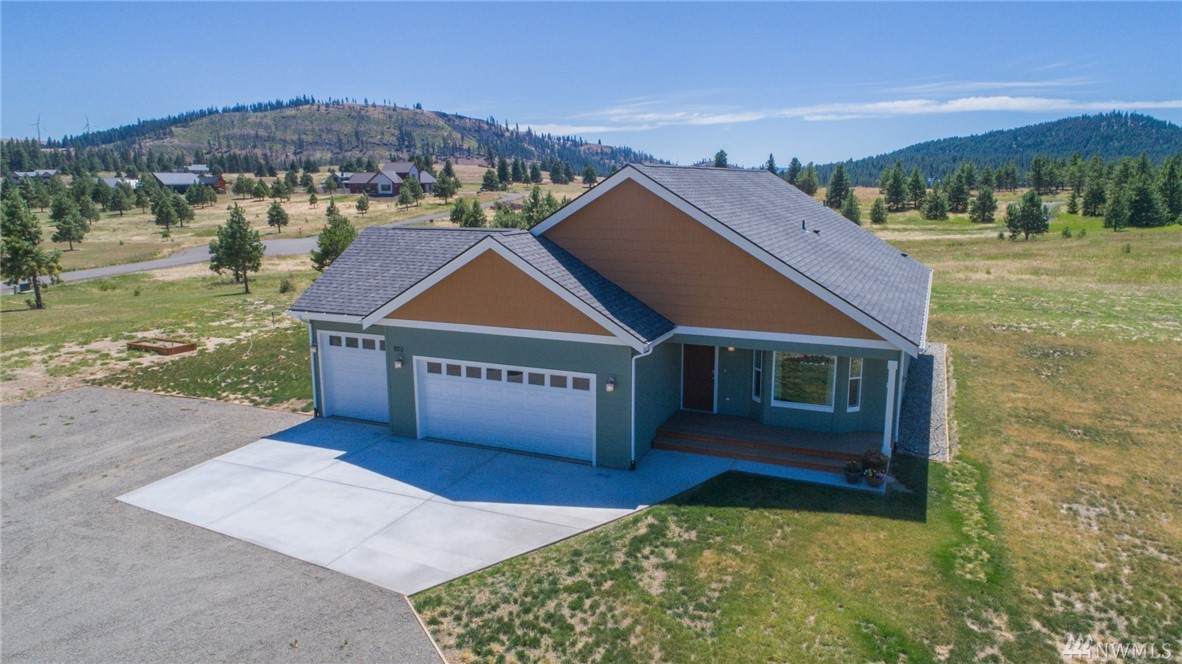 920 Leo Lane - Photo 1