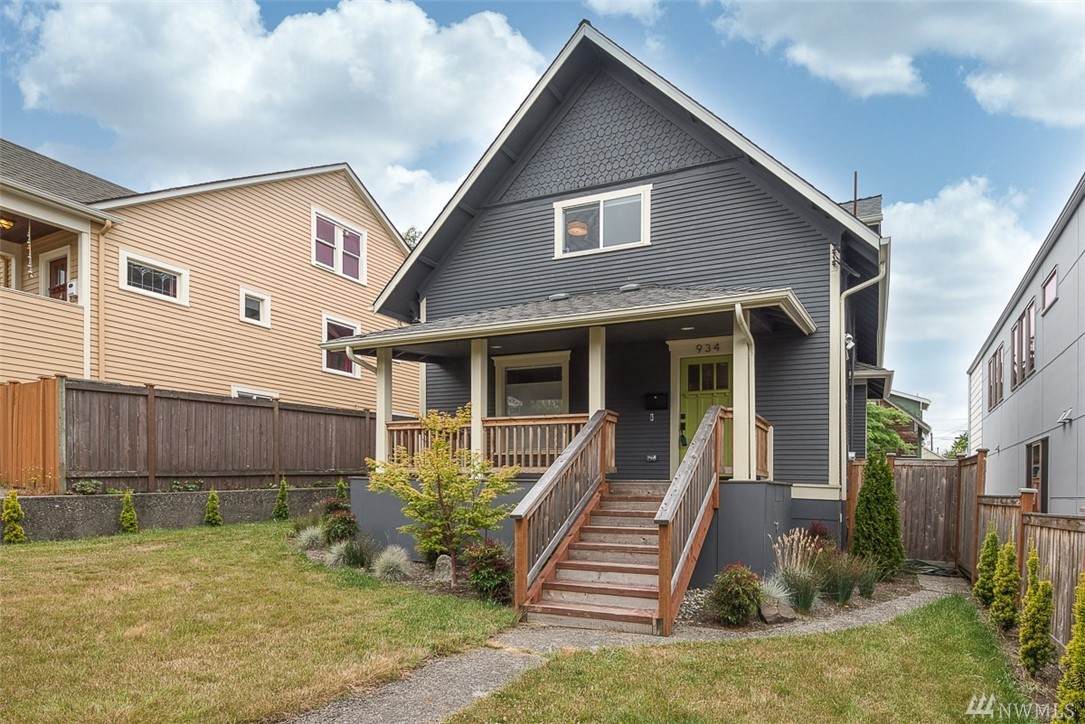 934 77th St - Photo 1