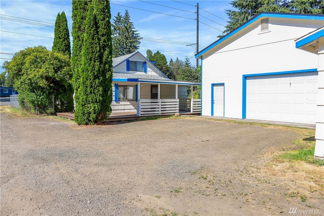 2494 Sedgwick Road - Photo 1