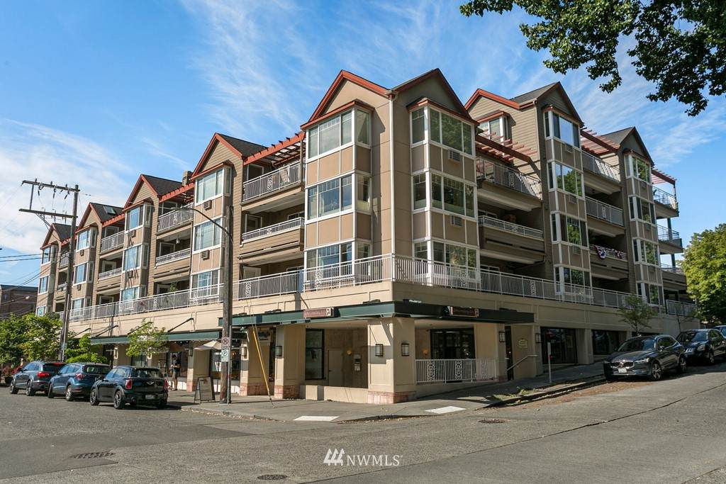 2425 33rd Avenue - Photo 1