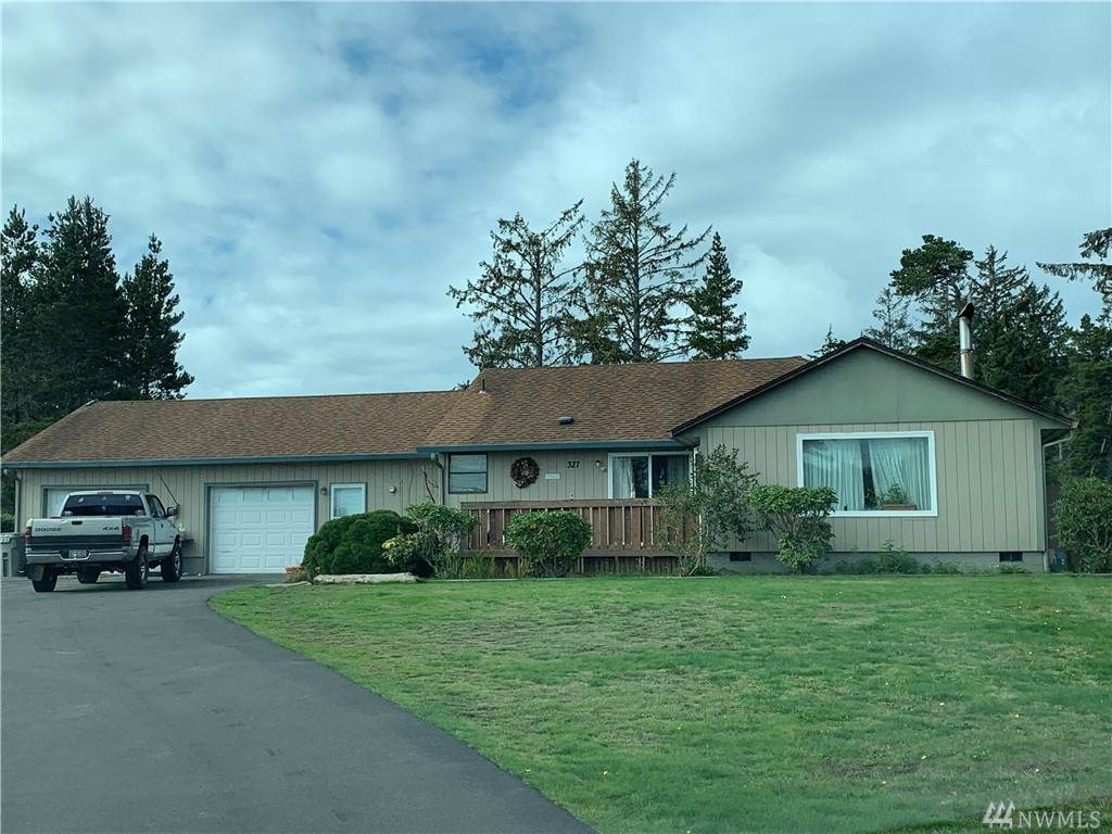 327 Montesano St - Photo 1