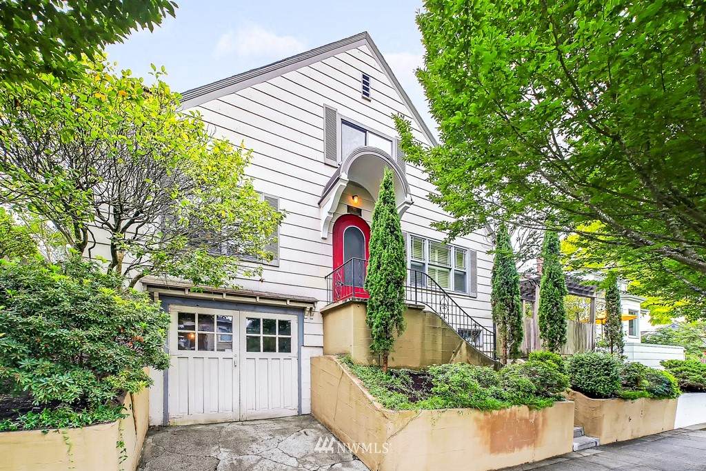 111 Newton Street - Photo 1