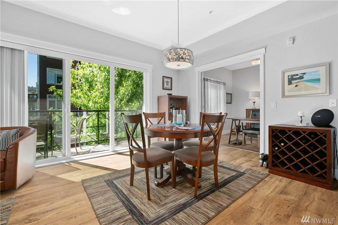 1015 Railroad Avenue - Photo 1