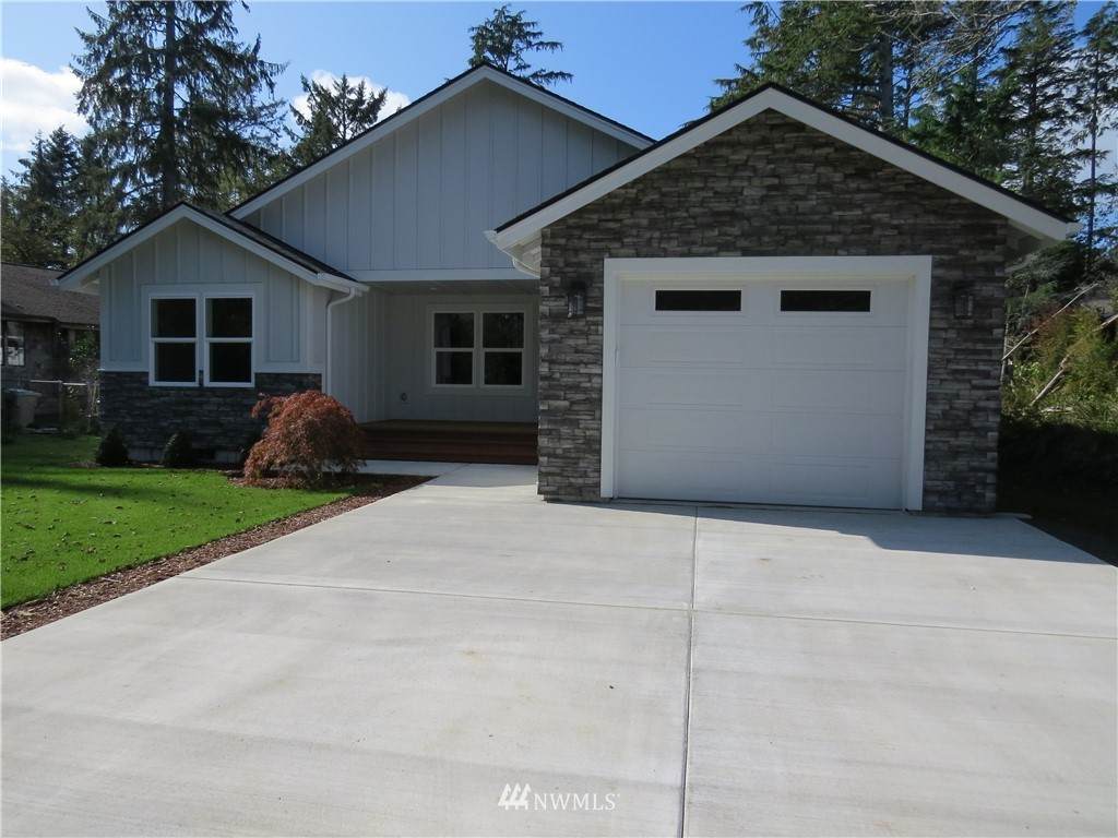499 Snahapish Avenue - Photo 1