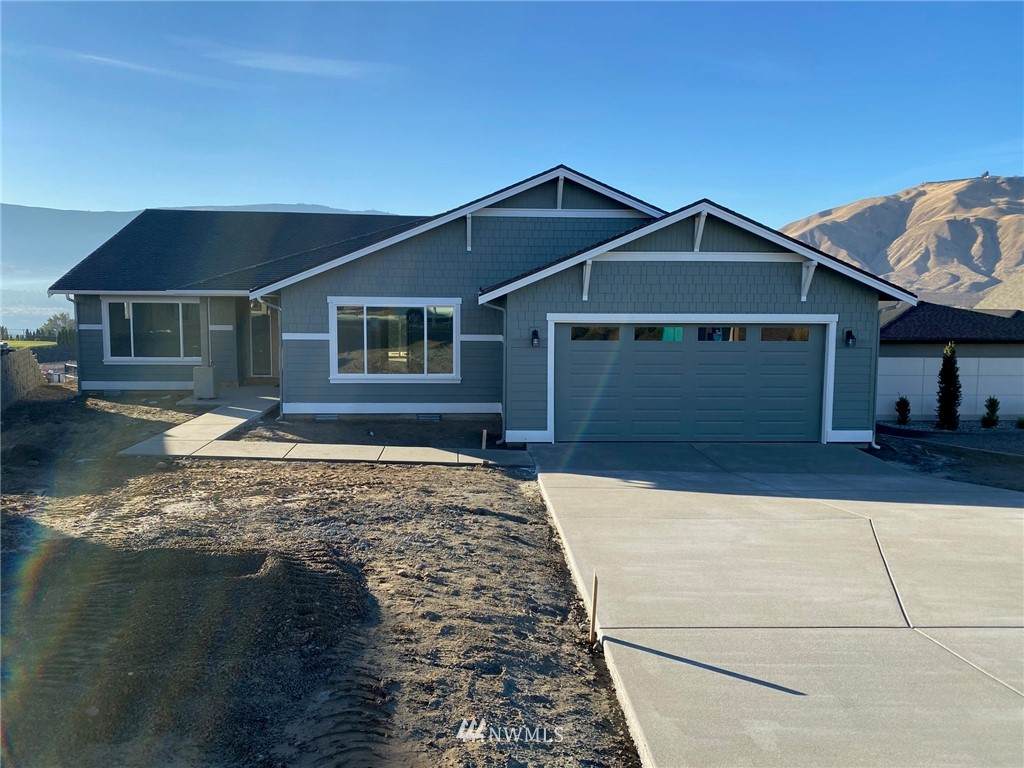 836 Lamplight Lane - Photo 1