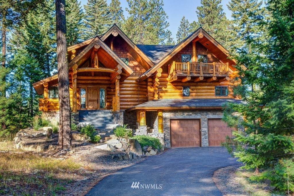 810 Larkspur Loop - Photo 1
