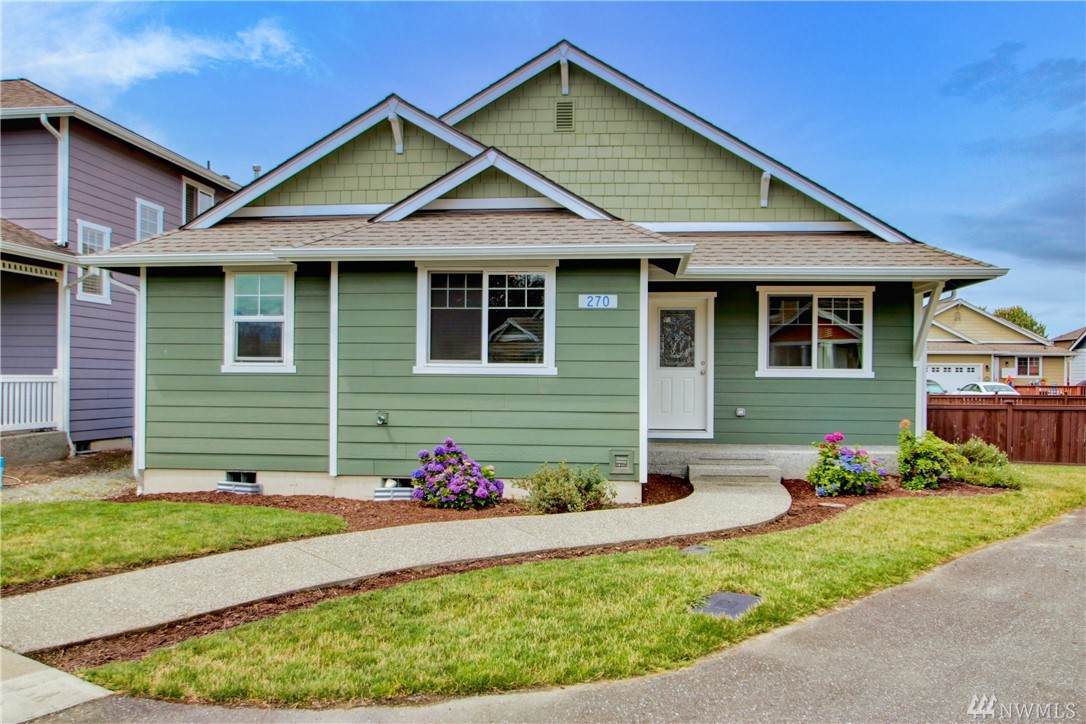 270 Lewis Place - Photo 1