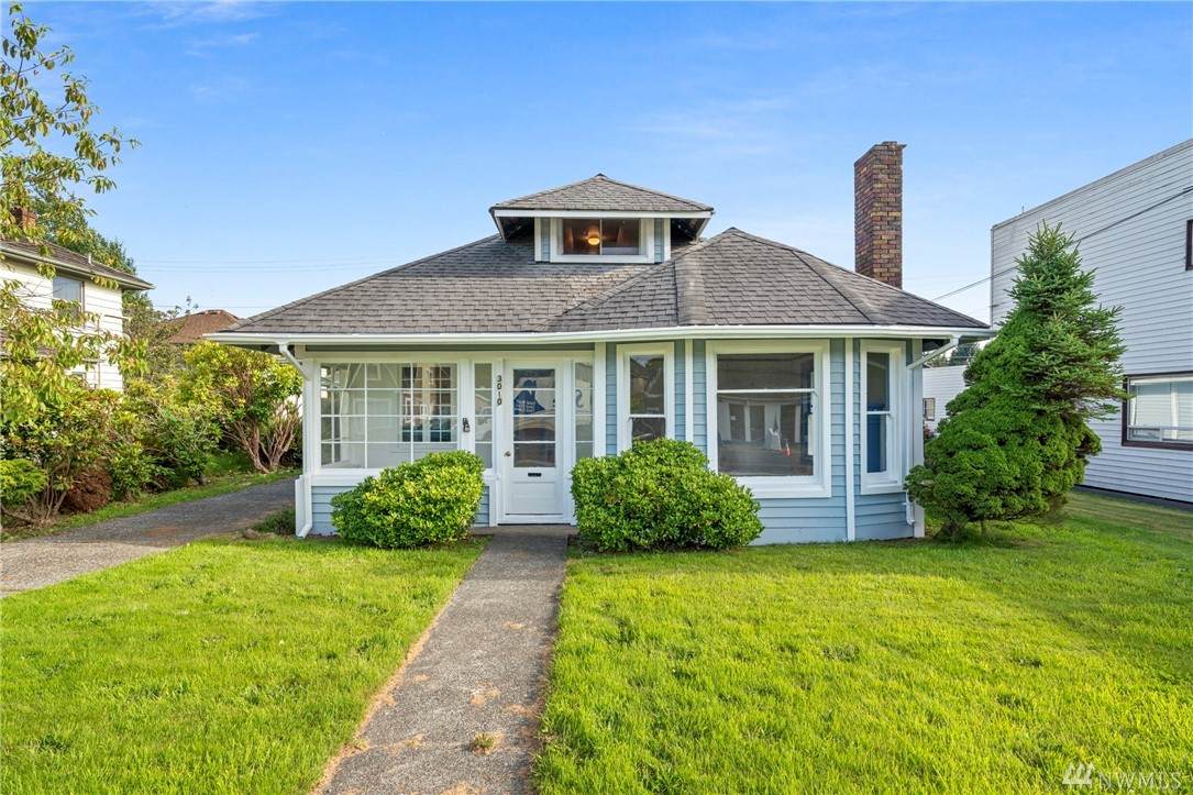 3010 Simpson Ave - Photo 1