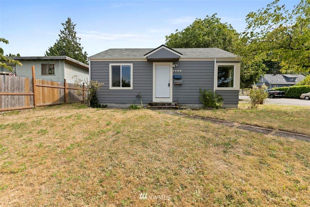 1402 30th Street - Photo 1
