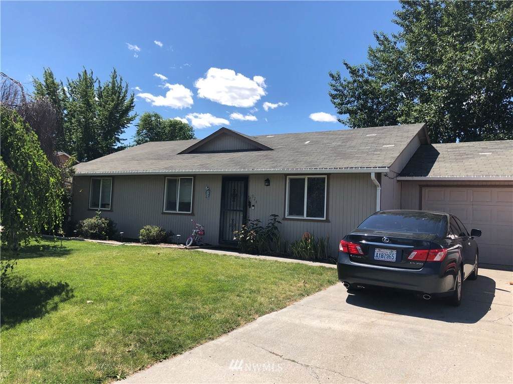 924 Hayden Drive - Photo 1
