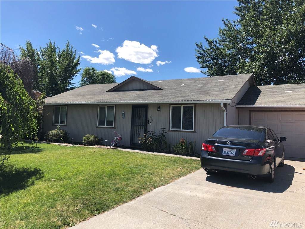 924 Hayden Drive - Photo 1