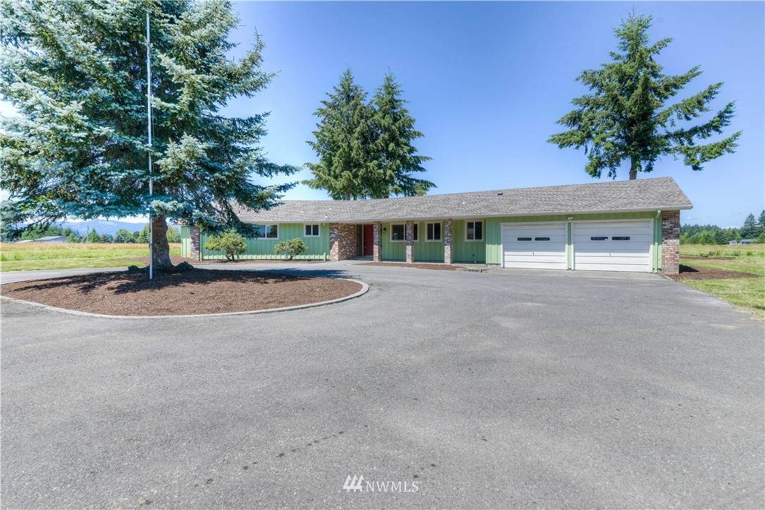 4040 113th Street - Photo 1
