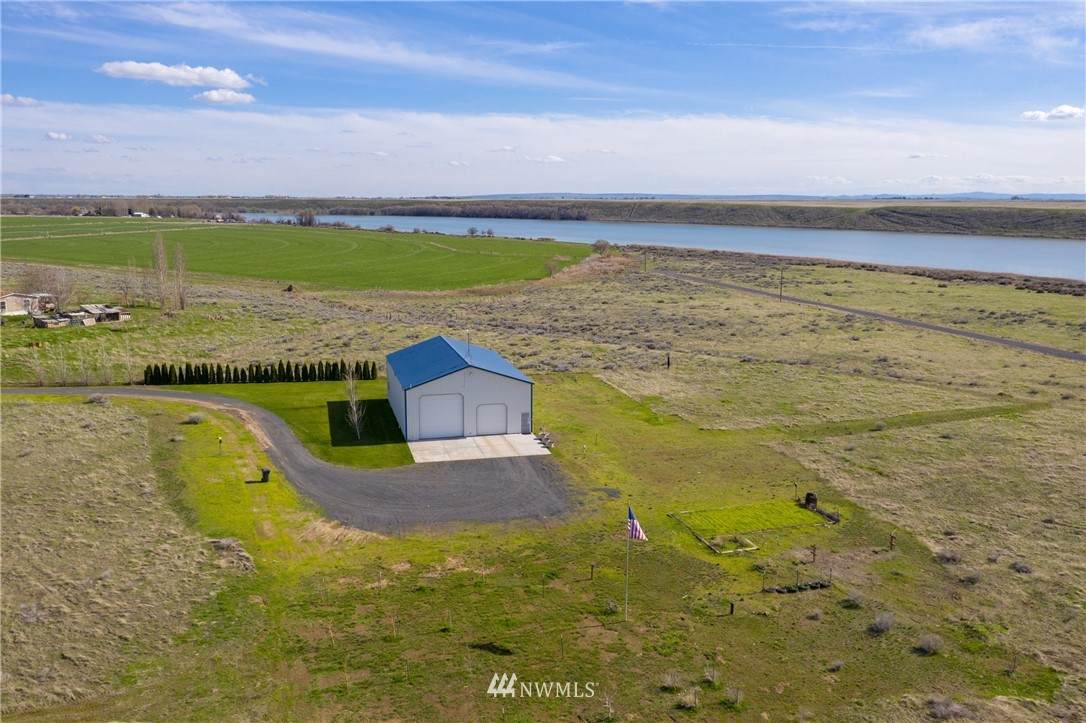3476 Lake Vista Place - Photo 1