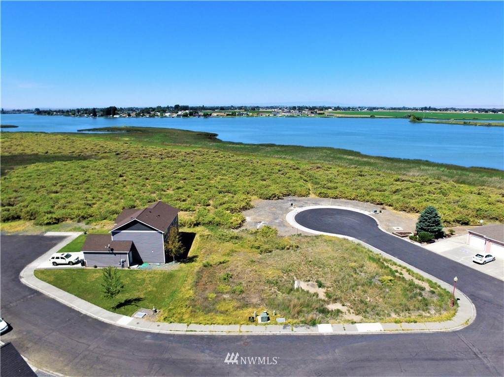 1300 Marina Drive - Photo 1