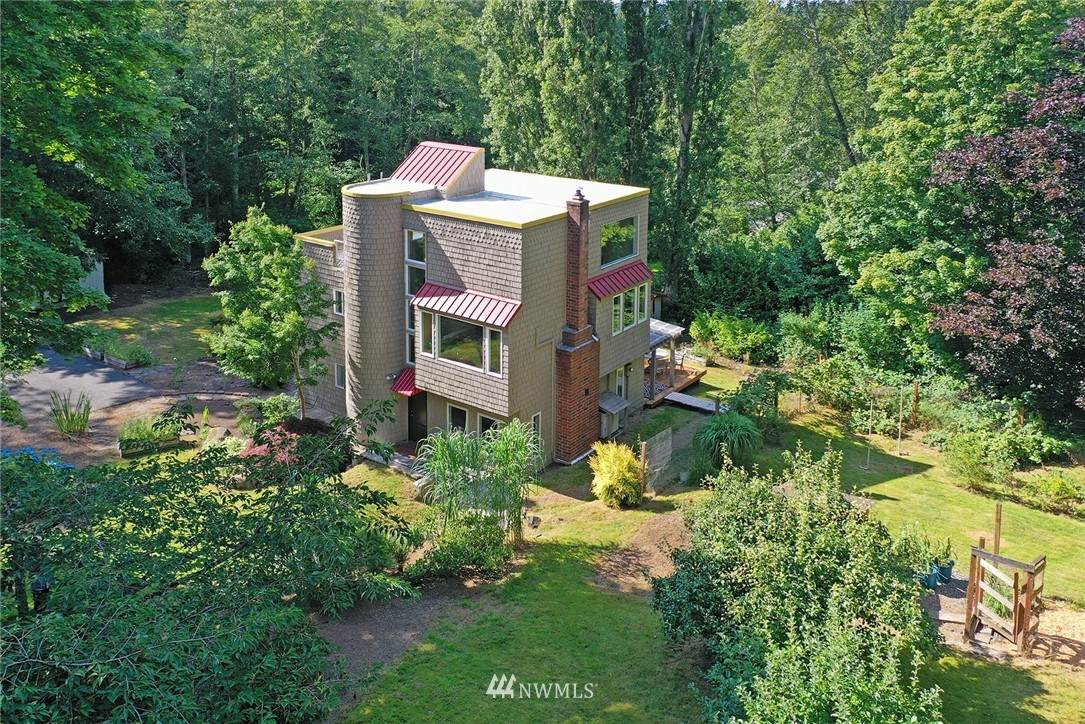 7096 Bay Hill Road - Photo 1