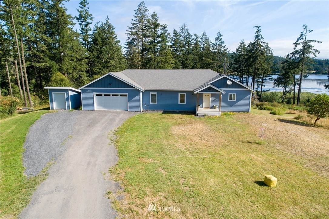 303 Woodpecker Lane - Photo 1